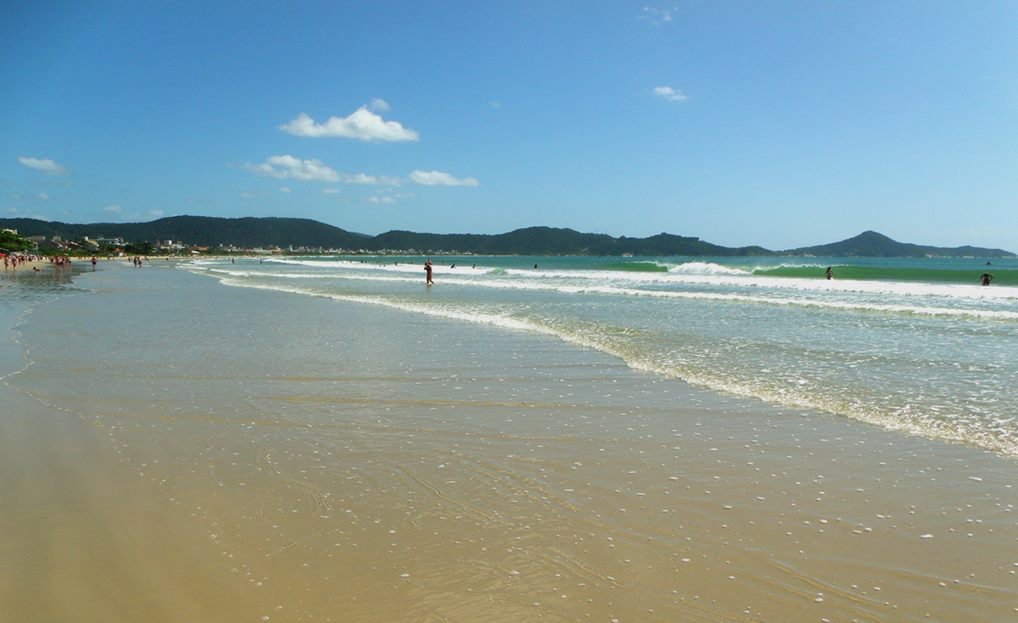 Praia de Canto Grande Mar de Fora, Bombinhas - SC - Andréa Lenz